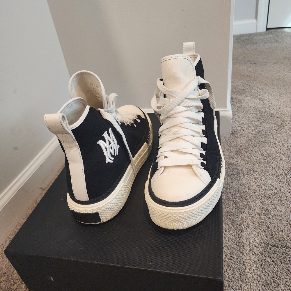 AMIRI Black and White High-Top Sneakers - Picture 5 of 6